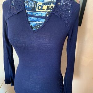 A. Byer Navy Long Sleeve Lace V-Neck Top